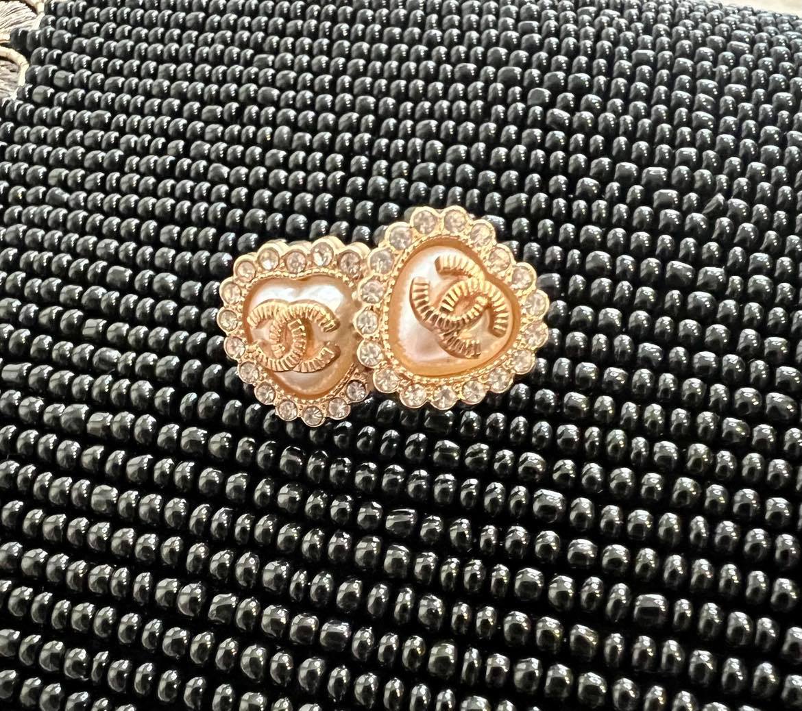 Pearl and Crystal Chanel small Stud Earrings