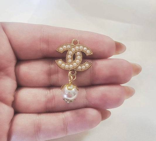 Pearl and Crystal Chanel Necklace