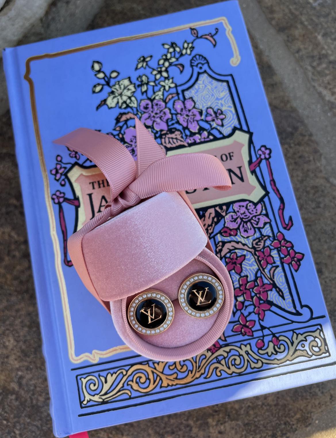 Classics- LV Black and Pearl earrings