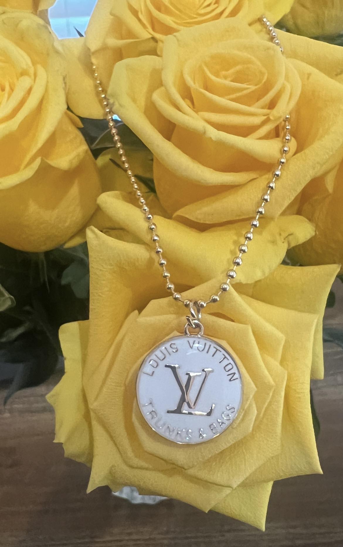 Louis Vuitton Zipper pull Necklace