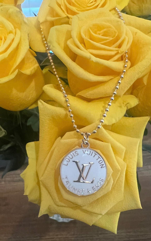 Louis Vuitton Zipper pull Necklace